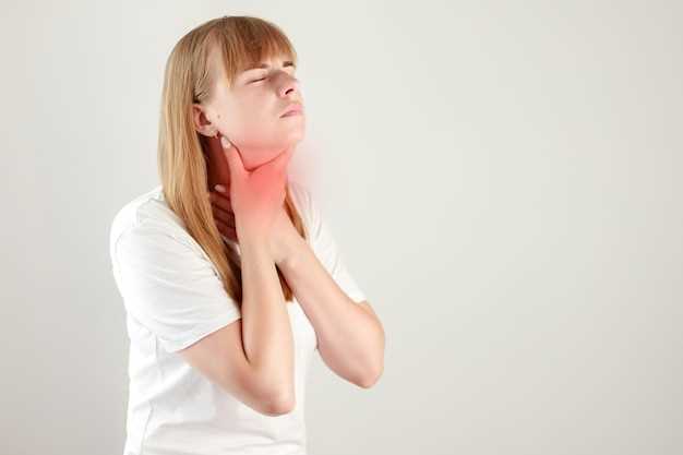 Симптомы шишки на задней стенке горла